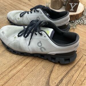 On Running Men's Black and Gray Athletic Shoes